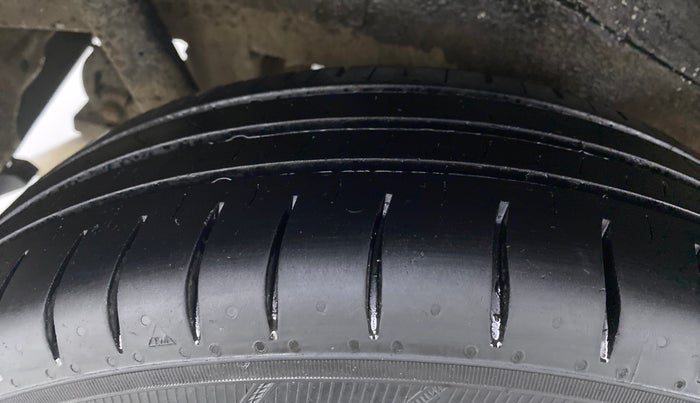 2018 Maruti Wagon R 1.0 VXI, Petrol, Manual, 41,749 km, Right Rear Tyre Tread