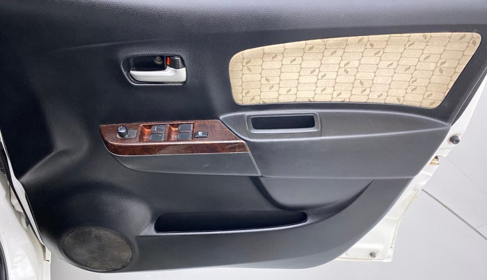 2018 Maruti Wagon R 1.0 VXI, Petrol, Manual, 41,749 km, Driver Side Door Panels Control