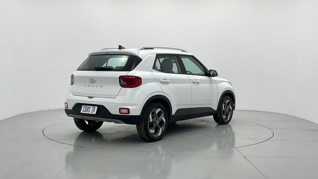 Right Back Diagonal (45- Degree) View