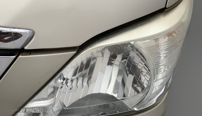 2015 Toyota Innova 2.5 GX 8 STR, Diesel, Manual, 1,17,210 km, Left headlight - Faded