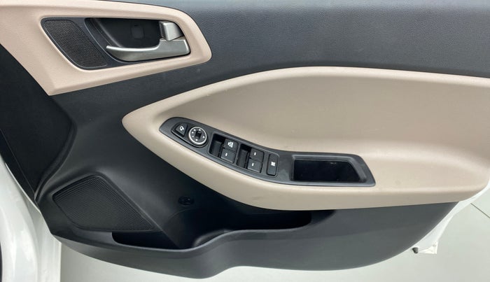 2017 Hyundai Elite i20 ASTA 1.2, Petrol, Manual, 32,328 km, Driver Side Door Panels Control