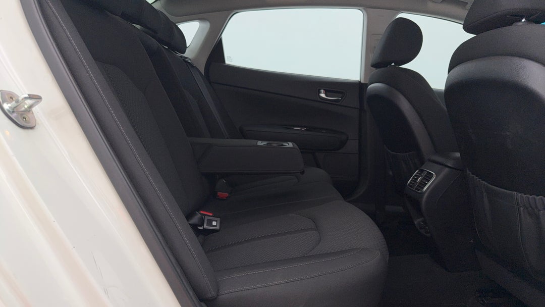 2017 Kia Optima Si, Automatic, 59114 km, Right Side Rear Door Cabin View