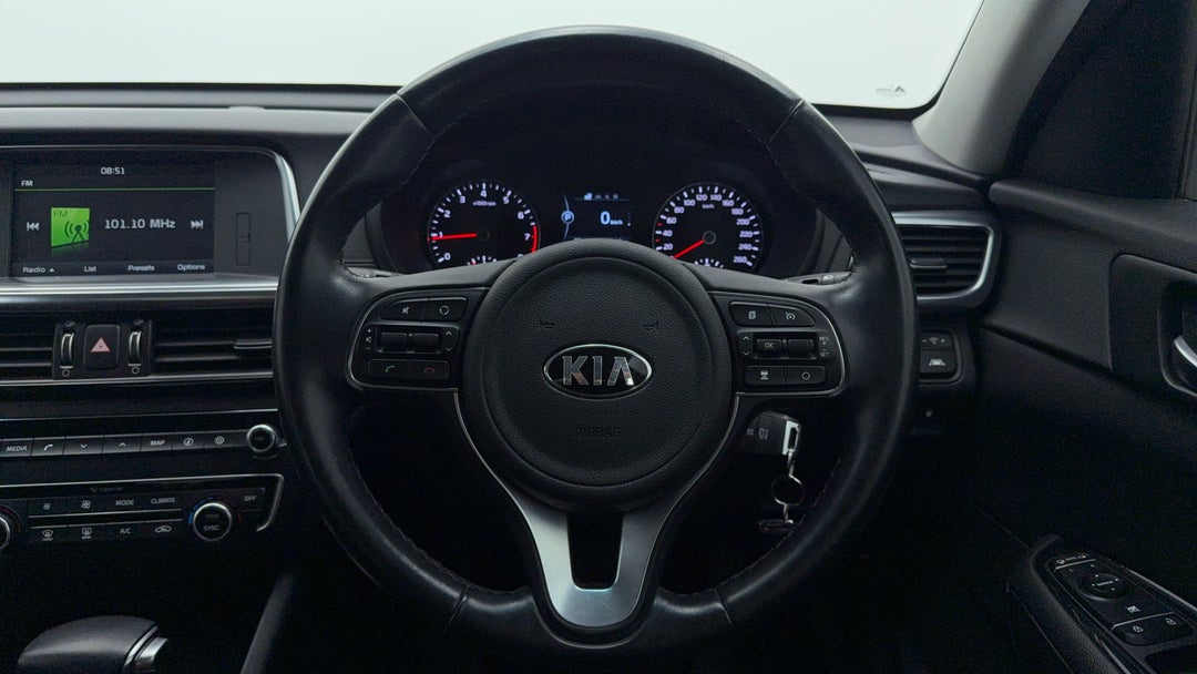 2017 Kia Optima Si, Automatic, 59114 km, Steering Wheel Close-up