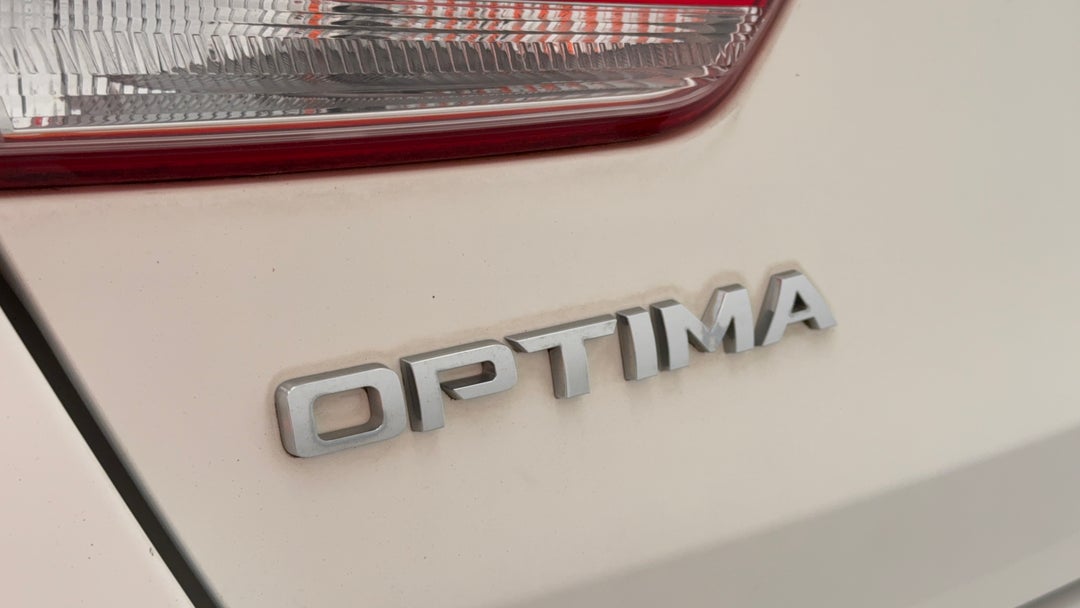 2017 Kia Optima Si, Automatic, 59114 km, Badge (Boot Left Side)