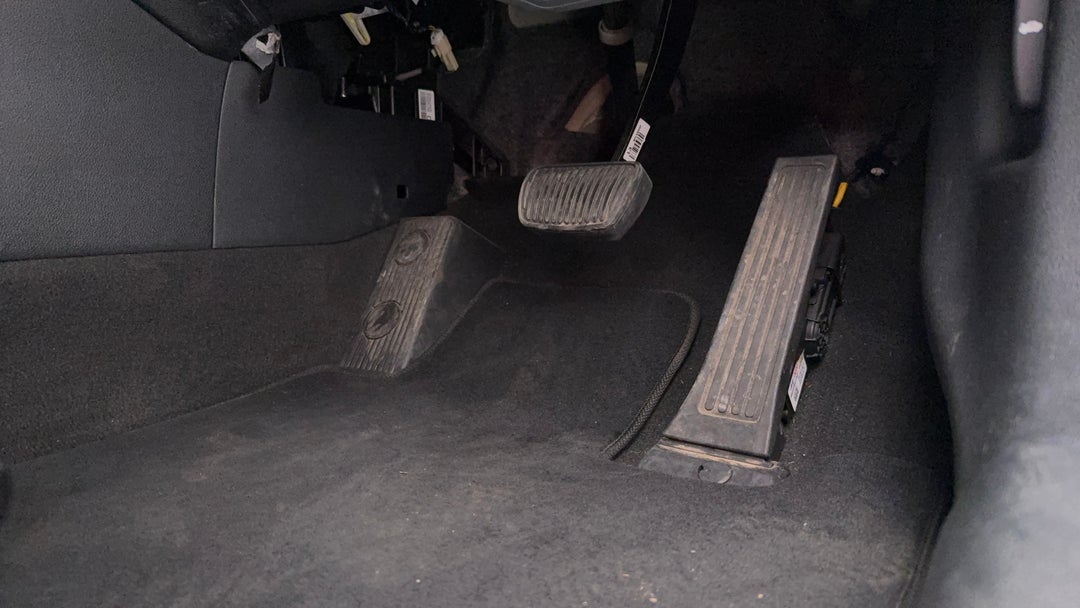 2017 Kia Optima Si, Automatic, 59114 km, Pedals and Footmat