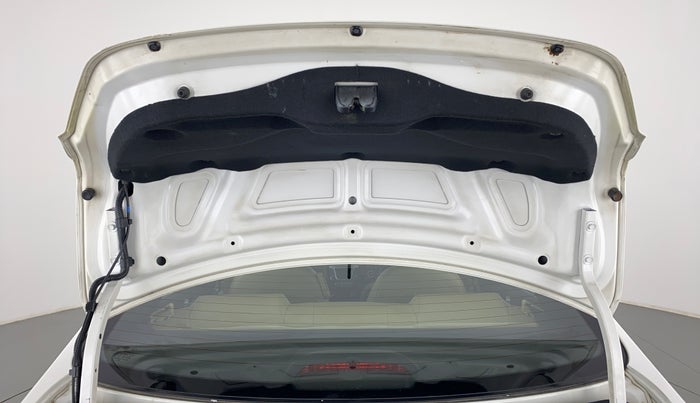 2015 Hyundai Verna FLUIDIC 1.6 SX VTVT OPT, Petrol, Manual, 37,813 km, Boot Door Open