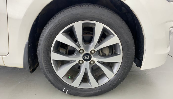 2015 Hyundai Verna FLUIDIC 1.6 SX VTVT OPT, Petrol, Manual, 37,813 km, Right Front Wheel