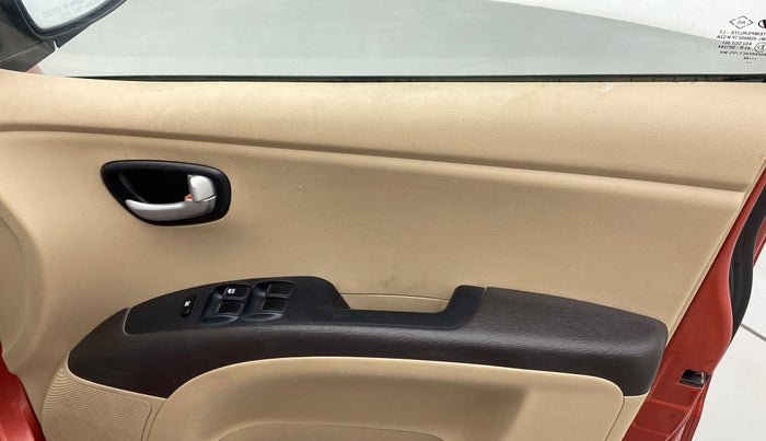 2010 Hyundai i10 SPORTZ 1.2, Petrol, Manual, 87,638 km, Right front window switch / handle - Power window makes minor noise