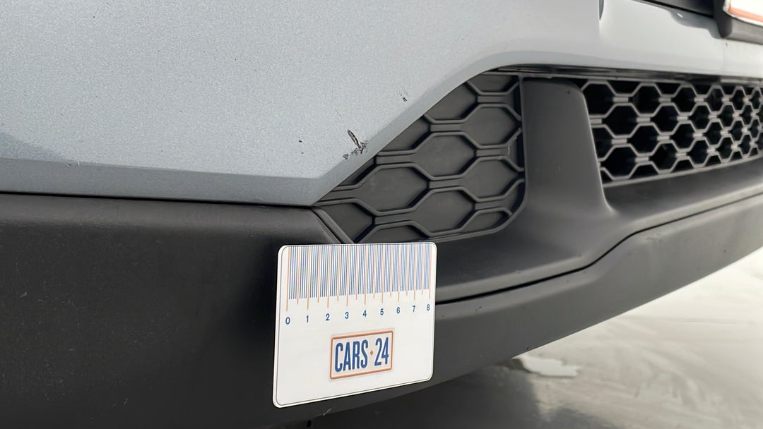 Bumper Front Scratch