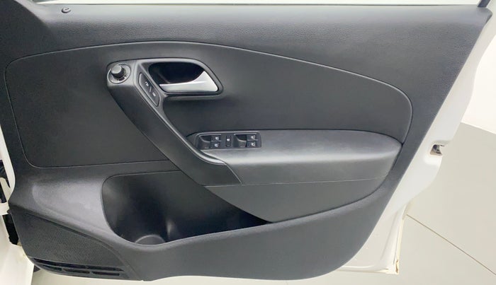 2019 Volkswagen Polo HIGHLINE PLUS 1.0, Petrol, Manual, 34,187 km, Driver Side Door Panels Control