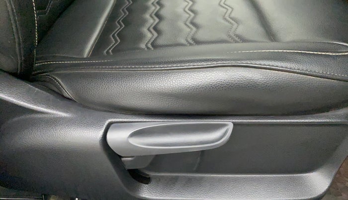 2019 Volkswagen Polo HIGHLINE PLUS 1.0, Petrol, Manual, 34,187 km, Driver Side Adjustment Panel