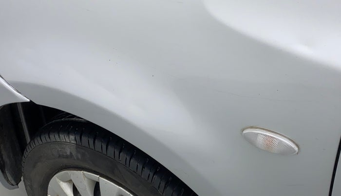 2013 Toyota Etios Liva G, Petrol, Manual, Left fender - Slightly dented