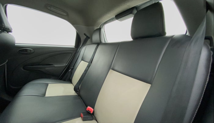 2013 Toyota Etios Liva G, Petrol, Manual, Right Side Rear Door Cabin