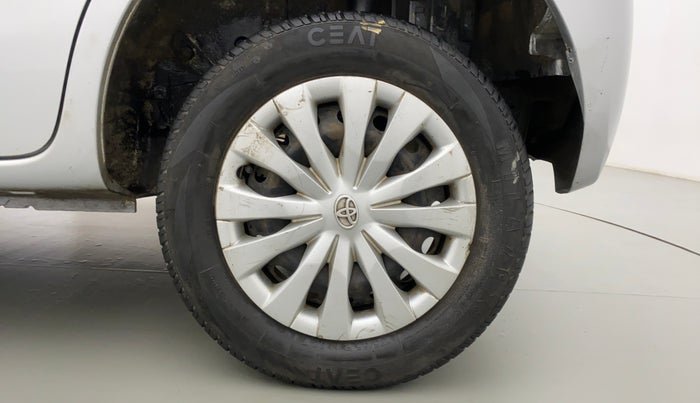 2013 Toyota Etios Liva G, Petrol, Manual, Left Rear Wheel