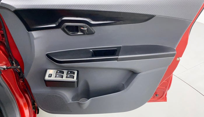 2018 Mahindra KUV 100 NXT K2 6 STR, Petrol, Manual, 20,219 km, Driver Side Door Panels Control