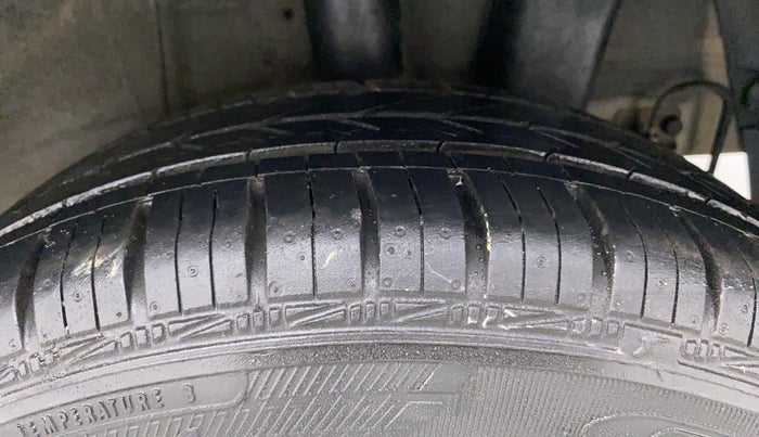 2019 Hyundai Grand i10 MAGNA 1.2 KAPPA VTVT CNG, CNG, Manual, 65,892 km, Left Rear Tyre Tread
