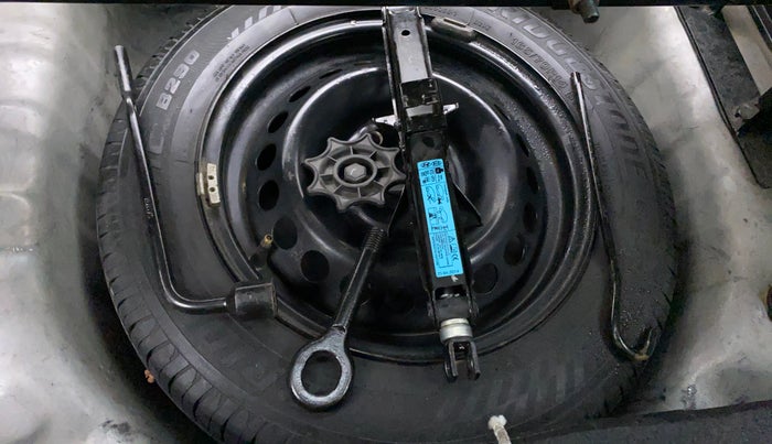 2019 Hyundai Grand i10 MAGNA 1.2 KAPPA VTVT CNG, CNG, Manual, 65,892 km, Spare Tyre