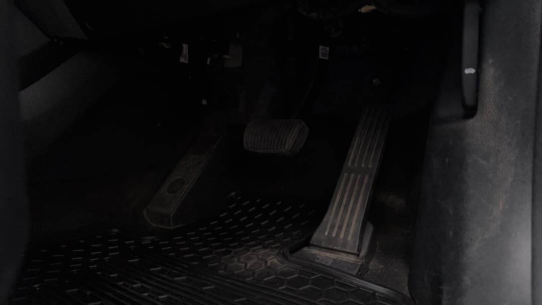 2019 Kia Sorento Si (4x2), Automatic, 103827 km, Pedals and Footmat