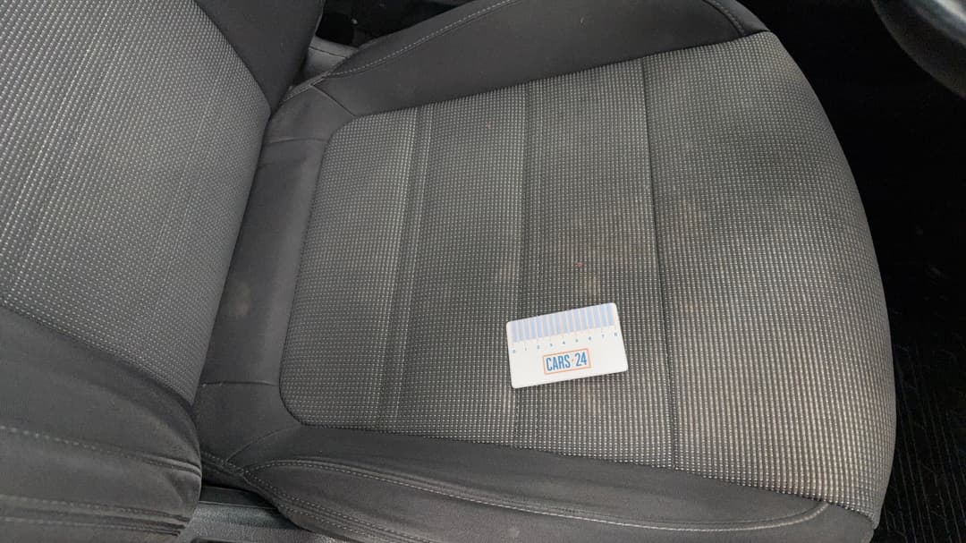 2019 Kia Sorento Si (4x2), Automatic, 103827 km, Seats Front RHS Stain