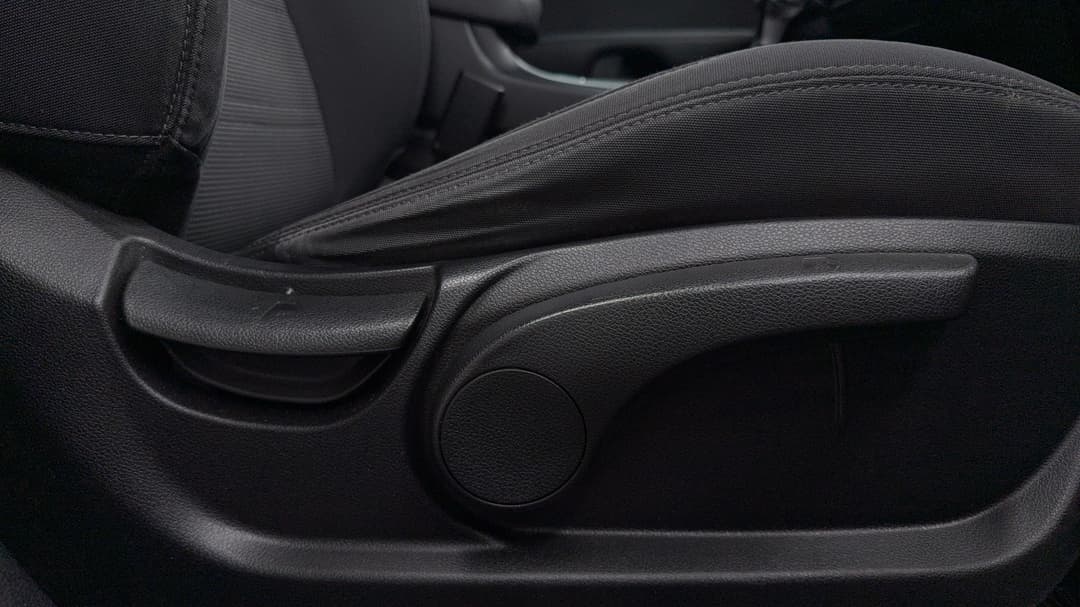 2019 Kia Sorento Si (4x2), Automatic, 103827 km, Drivers Side Adjustment Panel