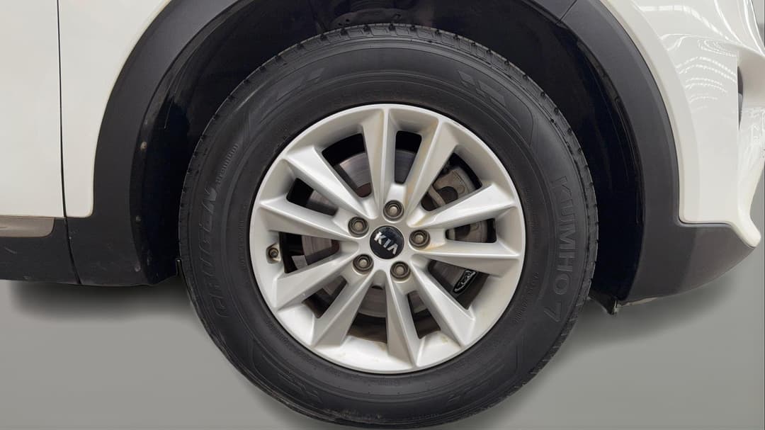 2019 Kia Sorento Si (4x2), Automatic, 103827 km, Right Front Wheel