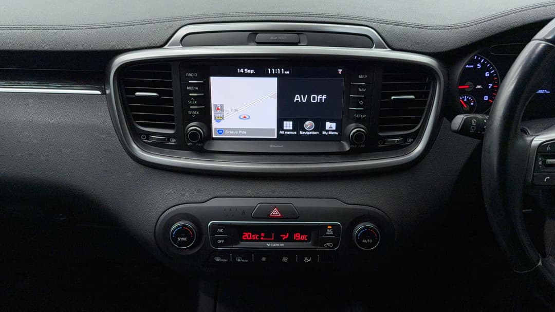 2019 Kia Sorento Si (4x2), Automatic, 103827 km, Center Console