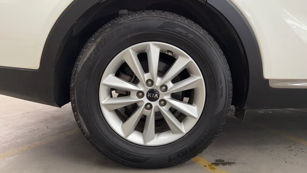 2019 Kia Sorento Si (4x2), Automatic, 103827 km, Right Rear Wheel