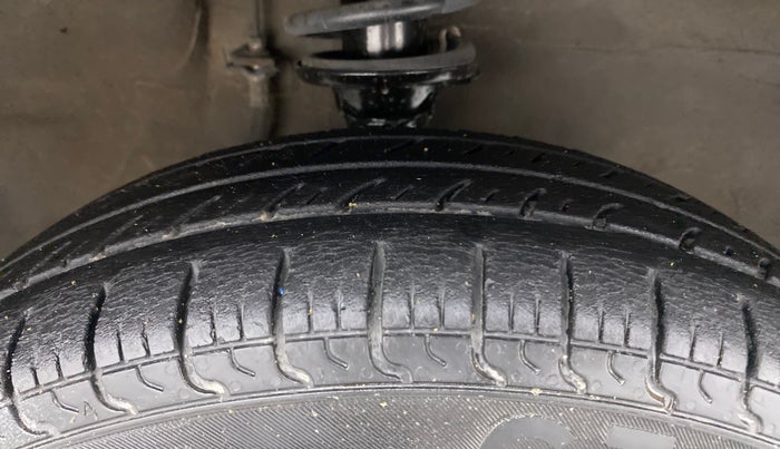 2018 Maruti Alto 800 VXI, Petrol, Manual, 63,702 km, Right Front Tyre Tread