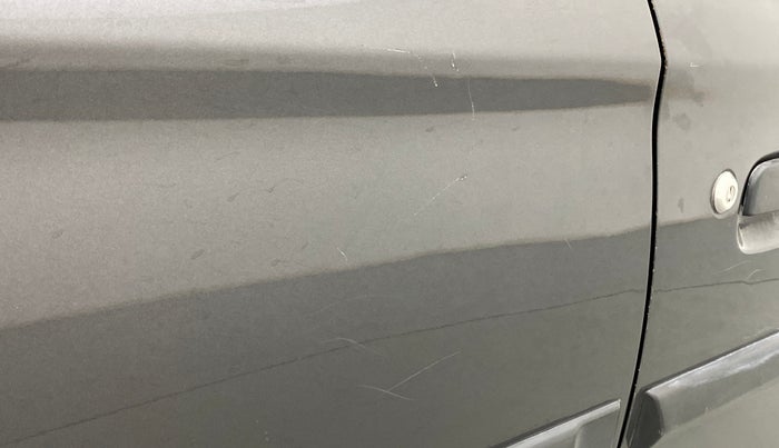 2018 Maruti Alto 800 VXI, Petrol, Manual, 63,702 km, Right rear door - Minor scratches