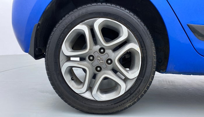 2018 Hyundai Elite i20 ASTA 1.2 (O), Petrol, Manual, 15,556 km, Right Rear Wheel