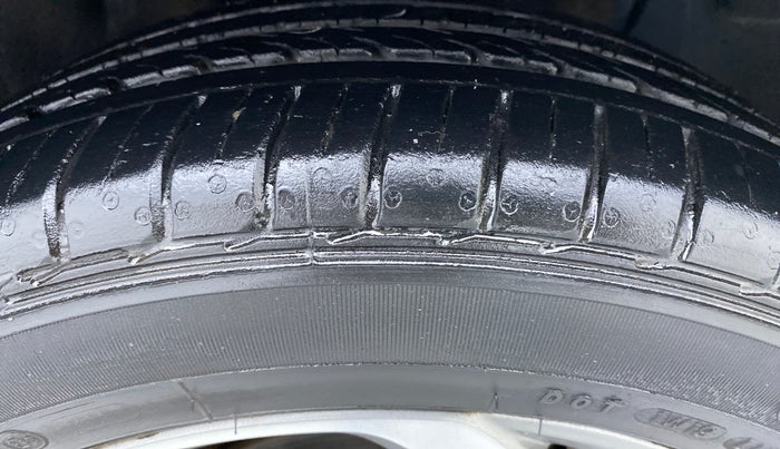 2018 Hyundai Elite i20 ASTA 1.2 (O), Petrol, Manual, 15,556 km, Right Front Tyre Tread