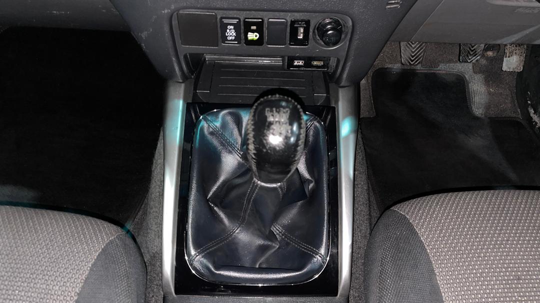2018 Mitsubishi Triton Gls (4x4) Sports Edt, Manual, 111209 km, Gear Lever 