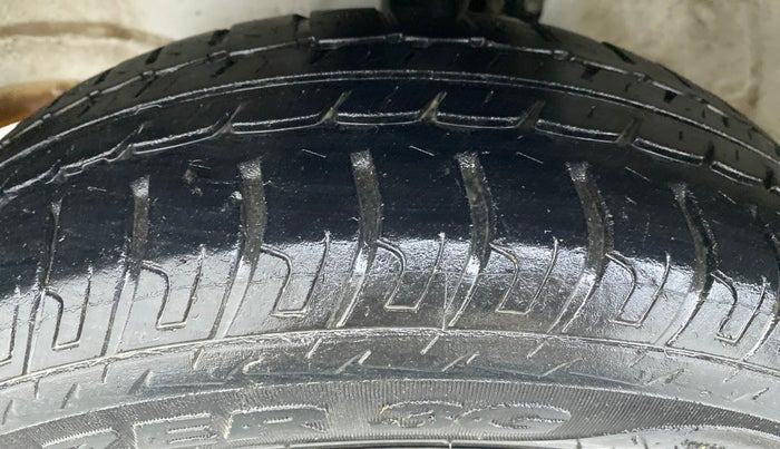 2018 Maruti Wagon R 1.0 VXI, Petrol, Manual, 71,639 km, Left Front Tyre Tread