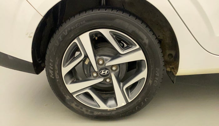 2020 Hyundai AURA SX 1.2 (O), Petrol, Manual, 26,560 km, Right Rear Wheel