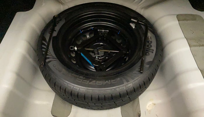 2020 Hyundai AURA SX 1.2 (O), Petrol, Manual, 26,560 km, Spare Tyre