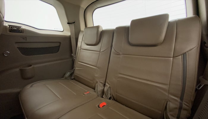2014 Mahindra XUV500 W6 4X2, Diesel, Manual, 75,628 km, Third Seat Row ( optional )