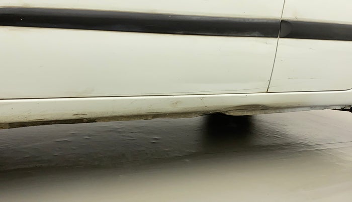 2012 Hyundai i10 ERA 1.1, Petrol, Manual, 35,690 km, Left running board - Slightly dented