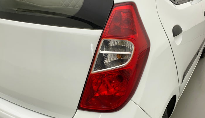2012 Hyundai i10 ERA 1.1, Petrol, Manual, 35,690 km, Right tail light - Minor scratches