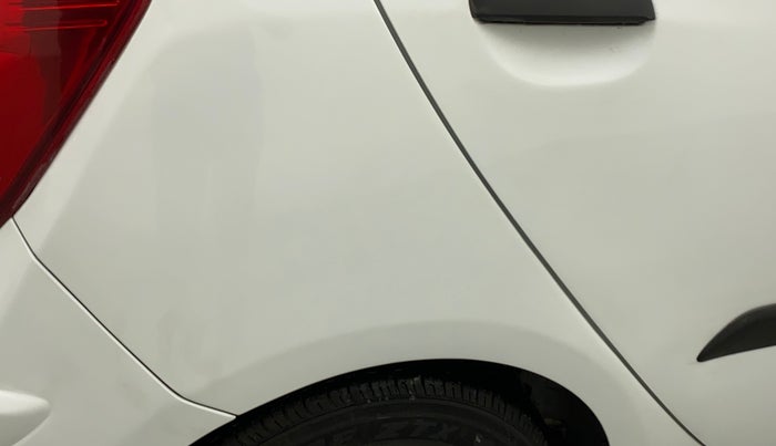 2012 Hyundai i10 ERA 1.1, Petrol, Manual, 35,690 km, Right quarter panel - Paint has minor damage