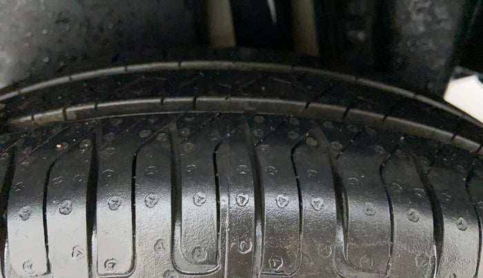 2014 Maruti Swift Dzire LDI BS IV, Diesel, Manual, 57,078 km, Left Rear Tyre Tread