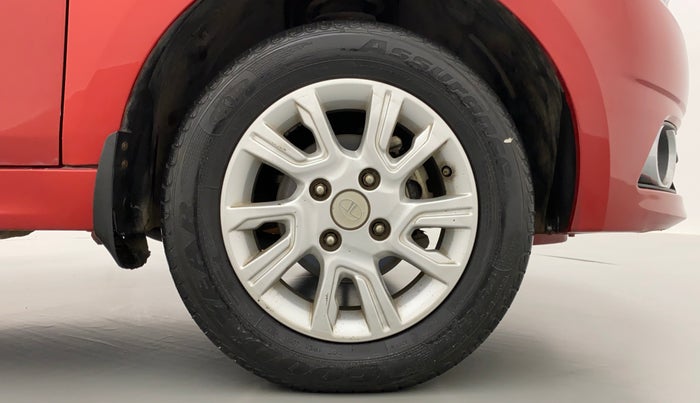 2017 Tata Tiago XZ 1.2 REVOTRON, Petrol, Manual, 32,289 km, Right Front Wheel