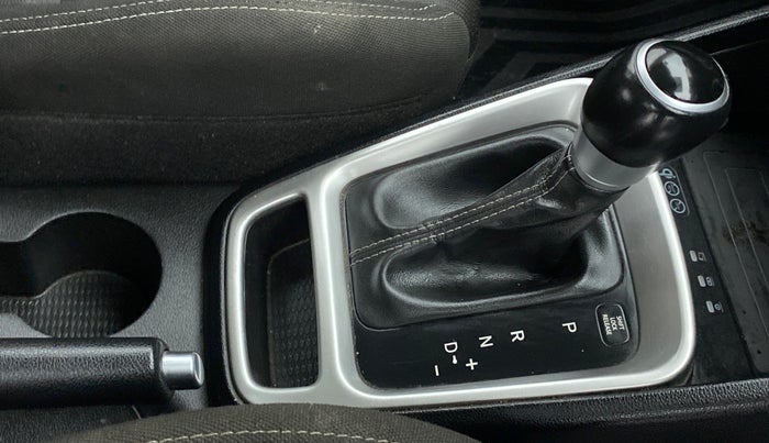 2019 Hyundai VENUE SX PLUS 1.0 TURBO DCT, Petrol, Automatic, 70,501 km, Gear Lever