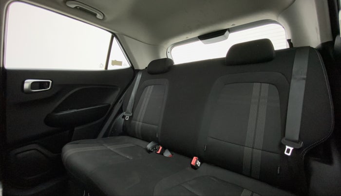 2019 Hyundai VENUE SX PLUS 1.0 TURBO DCT, Petrol, Automatic, 70,501 km, Right Side Rear Door Cabin