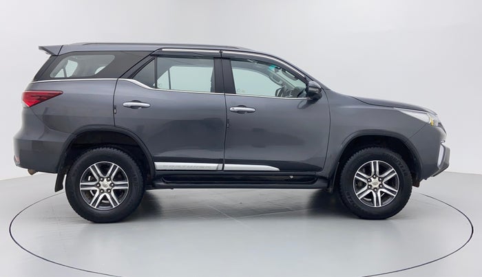 2017 Toyota Fortuner 2.8 4x2 MT, Diesel, Manual, 45,929 km, Right Side View