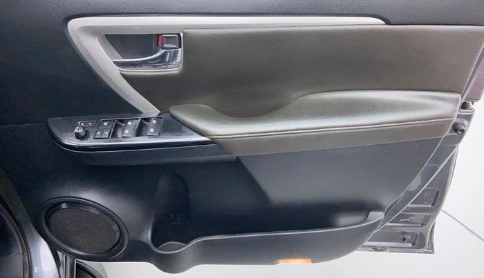 2017 Toyota Fortuner 2.8 4x2 MT, Diesel, Manual, 45,929 km, Driver Side Door Panel Controls
