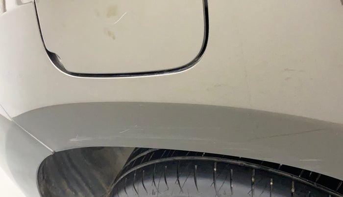 2019 Renault Duster RXS CVT, Petrol, Automatic, 91,088 km, Right quarter panel - Minor scratches