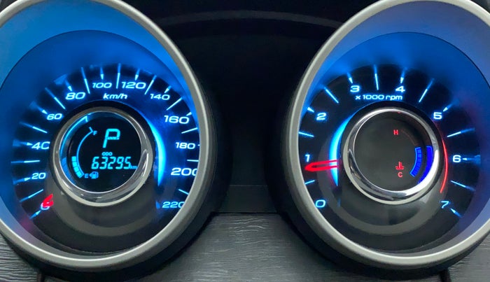 2017 Mahindra XUV500 W10 AT, Diesel, Automatic, 63,295 km, Odometer Image