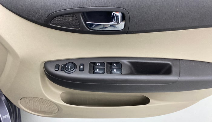 2014 Hyundai i20 ASTA 1.2, Petrol, Manual, 57,010 km, Driver Side Door Panels Control