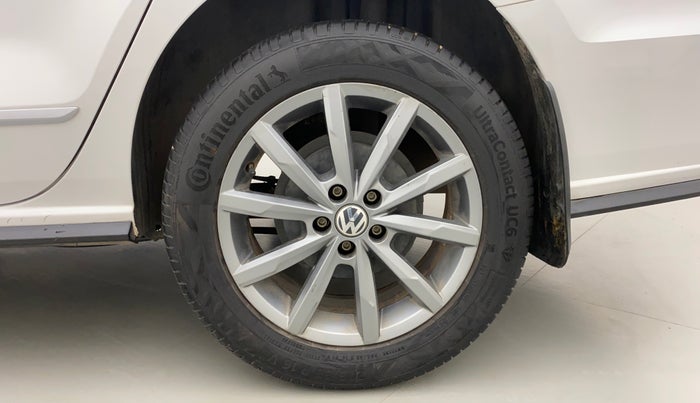 2020 Volkswagen Vento HIGHLINE PLUS 1.0L TSI, Petrol, Manual, 68,303 km, Left Rear Wheel