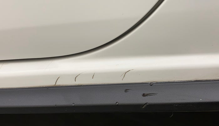 2020 Volkswagen Vento HIGHLINE PLUS 1.0L TSI, Petrol, Manual, 68,303 km, Left running board - Minor scratches